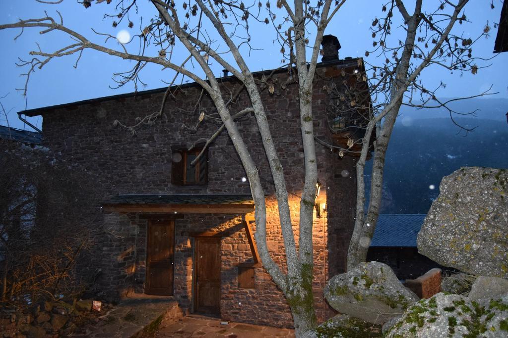 El Corralet De Cal Tonico Apartment Llagunes Exterior photo